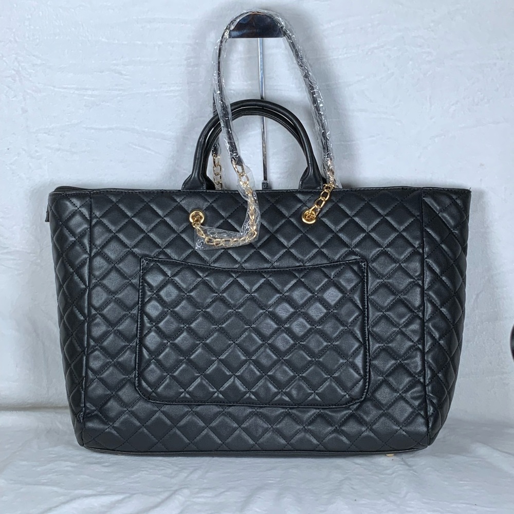 Quilda Paris Quilted Black Tote Bag with Gold Chain Detail - Picture 3 of 4